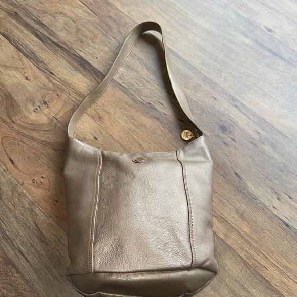 The Sak Gold Leather Shoulder Bag - Picture 10 of 14